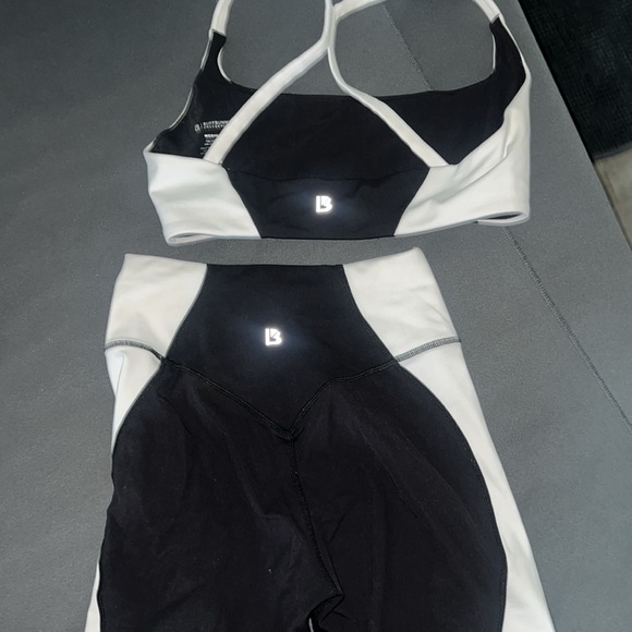 Buff Bunny Aurora Set - Picture 11 of 12